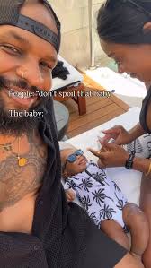 Literally my style of motherhood 💕