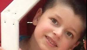 Chris Ellis, 7, whose cancer fight drew people together, dies