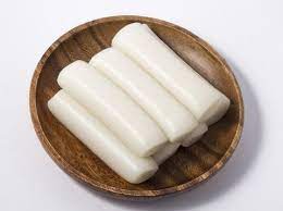 Teksturnya yang kenyal terasa sangat lezat saat dimasak dengan saus pedas pedas khas korea, yakni gochujang. Cara Membuat Garaetteok Kue Beras Khas Korea Yang Kenyal Di Lidah