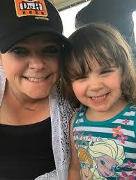 Amanda Dutton's Instagram, Twitter & Facebook