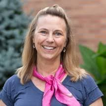 Shelly Steen's Instagram, Twitter & Facebook