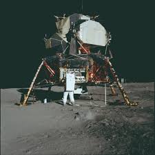 Angeblich sind ja von armstrong die oroginalaufnahmen verschwunden. Apollo 11 Reiseziel Mare Tranquilitatis 1 Mondlandung Dlr Portal
