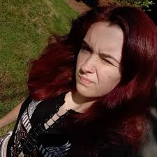 I need to really start socializing and trying to make girlfriends 👯‍♀️  anyone interested? 🎀🤍