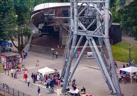 Sie ist deutschlands erste dreiseilumlaufbahn und hat mit einer förderkapazität von 7600 personen pro stunde die weltweit. Seilbahn Koblenz Cable Car Germany For Visitors