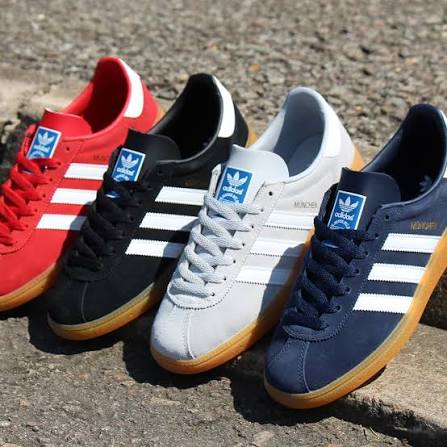 MUST HAVE STYLE - adidas München a premium style at home with old skool  fans on 80s Casual Classics available with great offers. Available in these  classy colours in all sizes. Shop