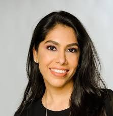 Kendra Groves's Instagram, Twitter & Facebook