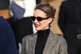 Natalie Portman Wore a Grace Kelly Suit ...
