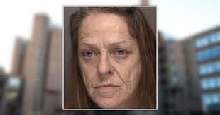 Drug dealer caught passing crack around courthouse