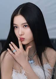 I hope all my fans from the whole world are preparing for my Christmas  🎄🎁🎄 gifts for I will really appreciate it. I love you all my fans 💗💋