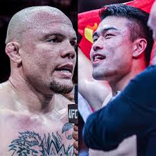 Anthony Smith vs Zhang Mingyang: UFC Kansas City Breakdown. Anthony Smith  is now fully a shadow of his former self, with a narrow split decision, an  exceptionally flukey guillotine, and five losses—three