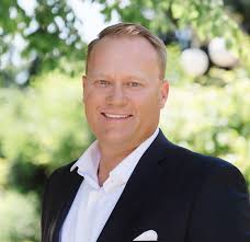 Lone Tree Agents, 131 Compass Real Estate Agents