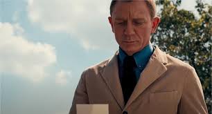 Les producteurs ont annoncé sur twitter que le film sortira au cinéma le 4 mars, nous écrivions : James Bond 32 000 Litres De Coca Deverses Pour Une Cascade Dans Mourir Peut Attendre Rennes Maville Com
