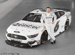 Gas weighs about 6 lbs per gallon sunoco provides nascar teams with the exact density of the gas on race day, and they provide it to two decimal places. Roush Fenway Becomes 1st Carbon Neutral Nascar Team Daily Mail Online
