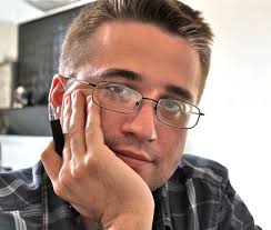 Bewildering Stories biography and bibliography of Doug Van Hollen