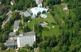 Self parking is available for eur 2.50 per night. Hotel An Der Therme In Bad Sulza Hotel De