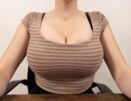 Dani Doreen on X: Can I be your busty secretary? 🤓  t.coxVbMf8QDsV  X