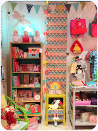 Au Menu Cette Semaine Boutique Paillette A Angers Toy Rooms Decor Display Bookstore Design