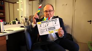 Carlo verdone is considered by many the heir of alberto sordi, expecially when they acted together in troppo forte and in viaggio con papa', in these films many similarities with sordi were apparent, the popular language, the romanesco, and the embodiment of. L Intervista Di M Cabona Carlo Verdone La Benedetta Follia Nell Italia Che Ha Perso Il Senso Etico Barbadillo