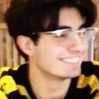 Lee Dickman's Instagram, Twitter & Facebook