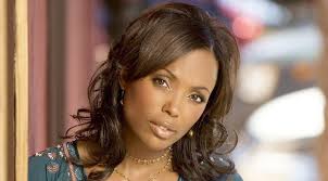 At least it lives on through hulu and the memories of jennifer love hewitt fans. Criminal Minds Season 11 Aisha Tyler Ersetzt Jennifer Love Hewitt