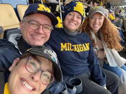 Chelsea Hamm (@thelifeofchelseahamm) • Instagram photos and videos