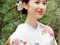 成人式振袖 卒業式袴 着物髪型 人気髪飾り おしゃれ髪飾り レトロ髪飾り 目立つ髪飾り 大きい 白 ホワイト 送料無料 kamikazari 009 成人式 ヘアスタイル アップ 成人式 ヘアスタイル レトロ 成人式 ヘアスタイル