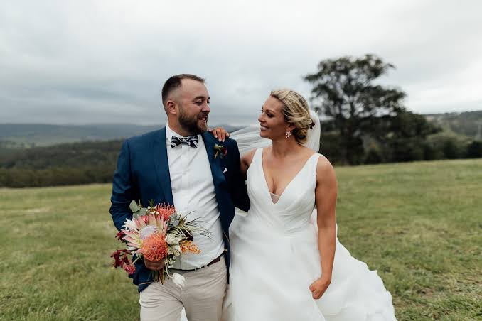 Wedding Day Timeline Tips - 7 Simple Ideas to Make it Easy by By Kevin