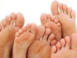 Si sufres de hongos en las uñas, puedes llegar a sentirte inseguro debido a su desagradable aspecto. Cuidado Este Verano Con Los Hongos En Los Pies Por Humedad El Mostrador