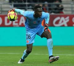 In 2015, senegalese edouard mendy was in le havre, northern france, desperate to find a professional club. Edouard Mendy Completes Medical At Chelsea Ahead Of Eminent Premier League Switch Kick442