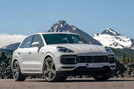 Interested in the 2021 porsche cayenne but not sure where to start? 2021 Porsche Cayenne E Hybrid Review Trims Specs Price New Interior Features Exterior Design And Specifications Carbuzz
