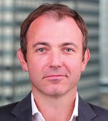 How militias and paramilitary groups shape post-conflict transitions