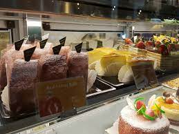 We uphold our vision & mission in delivering freshest & finest quality breads, pastries, cakes & confectionaries copyright © 2021 splenday sdn bhd. Rt Pastry House Meru Klang
