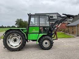 Deutz Fahr Intrac 2004 Tractor