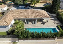 Construction De Villa Plain Pied De 180 M A Allauch 13190 Maison Contemporaine Plan Maison 100m2 Maison Plain Pied
