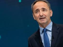 Vera Diehl's Instagram, Twitter & Facebook