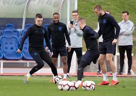 Declan rice has issued an apology for comments made on social back in 2015 which appeared to the comments in question relate to when rice was a member of the republic of ireland's youth side. Declan Rice Apologises For Old Pro Ira Social Posts On Eve Of England Debut