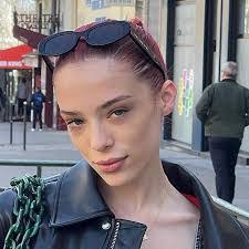 Ella Snyder's Instagram, Twitter & Facebook