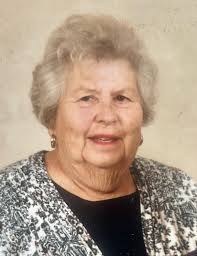 Sharon Stillwell's Instagram, Twitter & Facebook