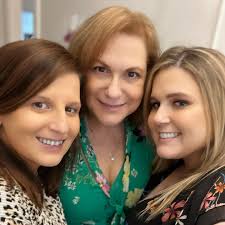 Happy Mother's Day to all the wonderful mamas in the world, especially  mine. Mami Idania