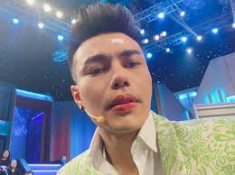 Lê dương bảo lâm xứng danh là cây hài showbiz với những phát ngôn lầy. Le DÆ°Æ¡ng Báº£o Lam Bá»‹ Tai Náº¡n Khiáº¿n Dan Sao Vbiz Lo Láº¯ng Rieng Ly Nha