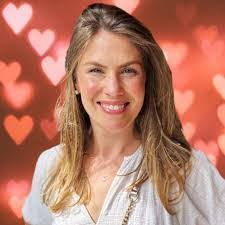 Elise Peck's Instagram, Twitter & Facebook