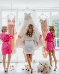 Sarah Harrison En Instagram Anzeige I M Getting Ready To Sparkle Dreamwedding Bride Bridemaids Teamharris Brautkleid Hochzeit Bilder Hochzeitsdetails