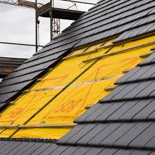 Auch wenn das alte dach undicht oder nicht gedämmt war, ist eine erneuerung durchaus sinnvoll. Dachdecken Berechnen Sie Schon Im Vorfeld Die Kosten