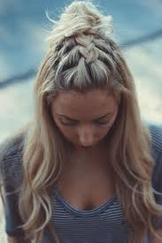 This hairstyle is both easy and oh so bold! 12 Quick And Easy Braided Hairstyles 2021 Braids Inspiration