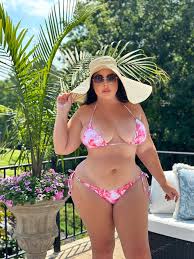 Nicole Nurko - Free pics, galleries & more at Babepedia