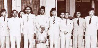 Perjalanan tunku abdul rahman bersama rombongan kemerdekaan ke london mengambil masa yang agak lama kerana mereka pergi ke london dengan belayar menaiki kapal. Rombongan Merdeka Ke London 1956 Archives Berita Mcoba