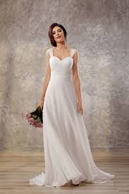Maybe you would like to learn more about one of these? Schlichtes Preiswertes Brautkleid Von Tres Chic Mehr Brautkleider Findest Du Auf Theperfectwedding De Brautkleid Brautkle De Jurk Trouwjurk Bruidsmode