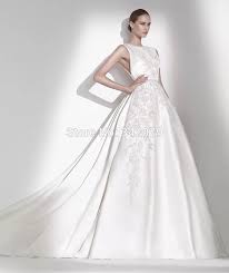 Eine hochzeit kosten in den meisten fällen nicht gerade wenig. Ph15602 Elie Saab Hochzeitskleid Gestickte Applikationen Schmale Leder Gurtel Satin Prinzessin Kleid Satin Brautkleid Wedding Gowns Satin Wedding Gownwedding Dresses Embroider Aliexpress