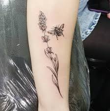 82 Likes 5 Comments Lisa Eight Coins Tattoo On Instagram You Know How I Roll Tattoo Tattooe Bee And Flower Tattoo Lavender Tattoo Bee Tattoo