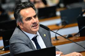 Ciro Nogueira define novo advogado para defesa no caso Master